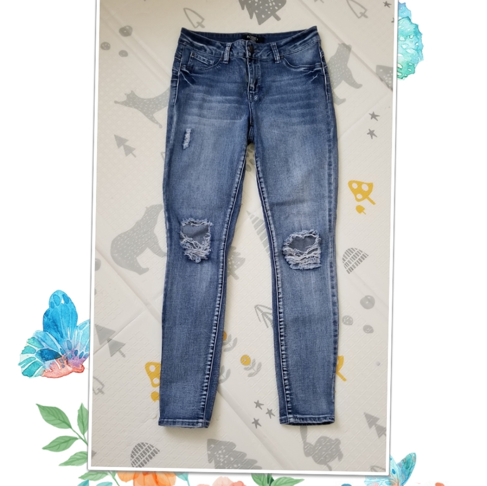 Refuge distressed skinny jeans